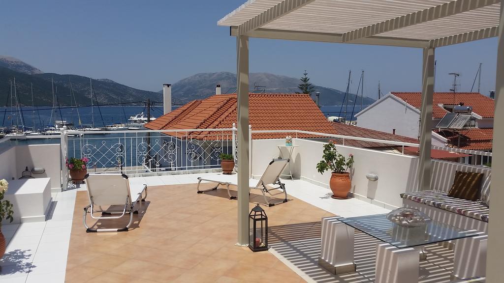 Sea Breeze Apartment Sami  Bagian luar foto
