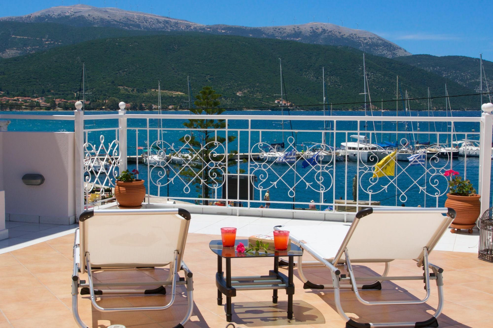 Sea Breeze Apartment Sami  Bagian luar foto